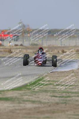 media/Oct-25-2025-CalClub SCCA (Sat) [[34c778dfbe]]/Group 5/Qualifying/